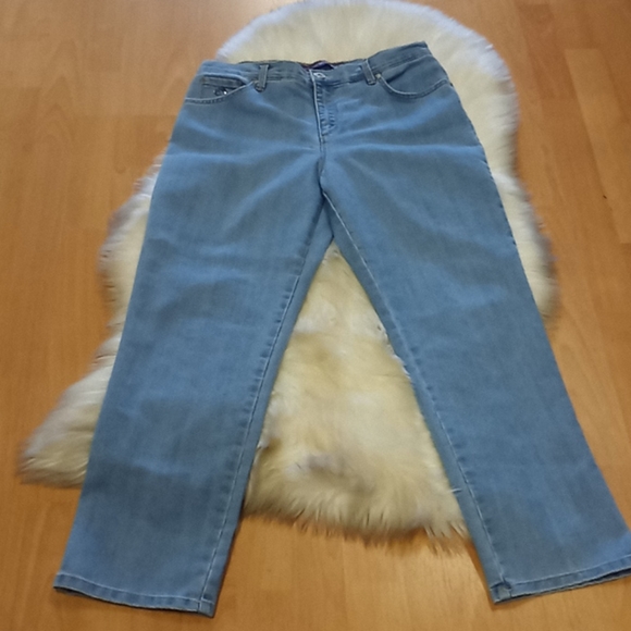 Gloria Vanderbilt Blue Bling Amanda Jeans - Picture 6 of 13